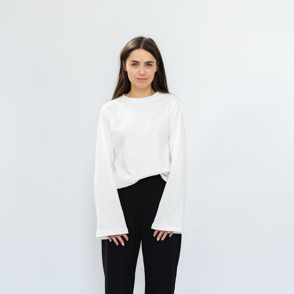Ada flared long sleeve - white