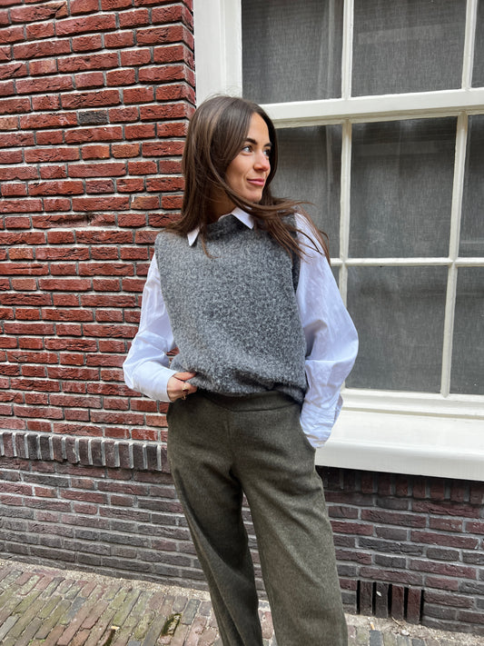 Alex Spencer - dark grey